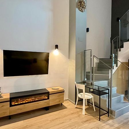 Appartamento Werentvlc - Amazing Duplex Loft 2 Bdrm Valenza Esterno foto