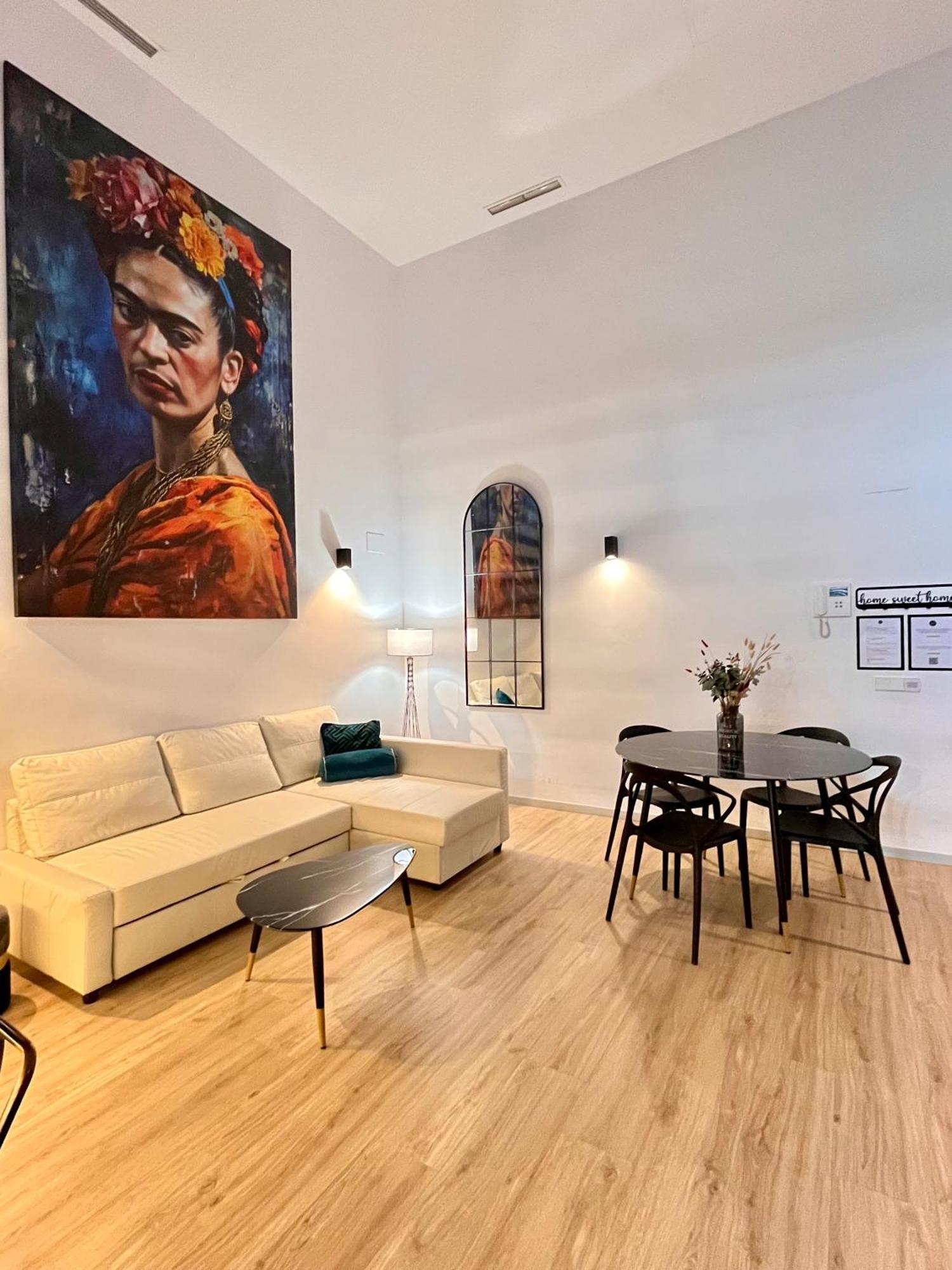 Appartamento Werentvlc - Amazing Duplex Loft 2 Bdrm Valenza Esterno foto