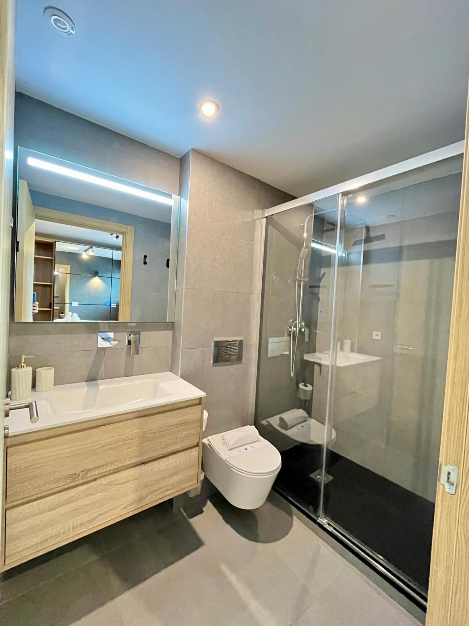 Appartamento Werentvlc - Amazing Duplex Loft 2 Bdrm Valenza Esterno foto
